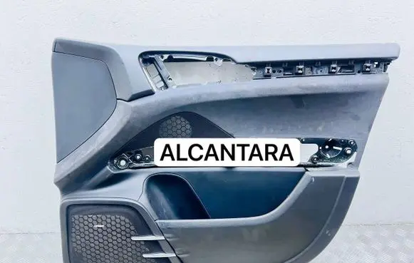 Porsche Cayenne (92A) Front door card panel trim 7P5867012D