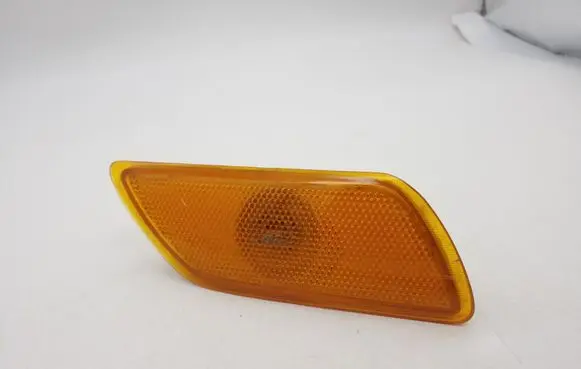 Ford Focus Front indicator light XS4115A456A