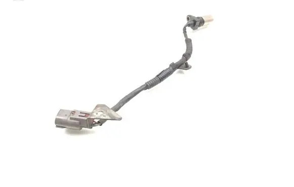 Toyota Avensis T270 Crankshaft speed sensor 