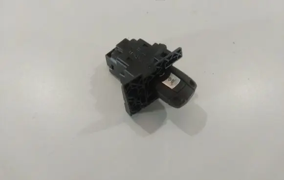 BMW 3 E90 E91 Ignition lock 108625