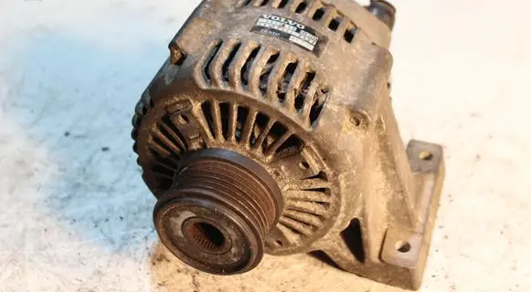 Volvo S40, V40 Generator/alternator 9472908
