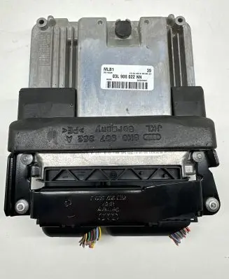 Audi A4 S4 B8 8K Engine control unit/module 03L906022NN 06220631