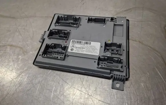 Mercedes-Benz C W206 Comfort/convenience module A2069008219 A2069027207 A2069011708