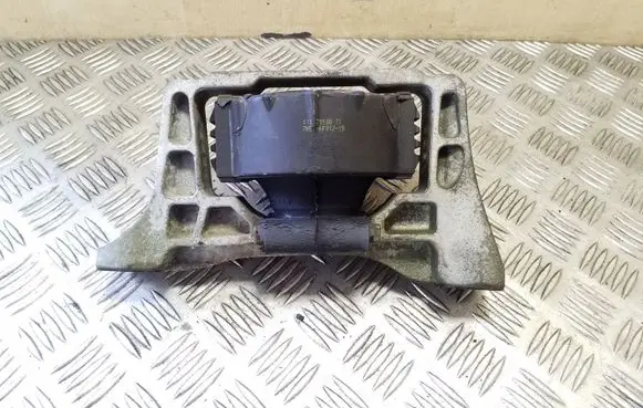 Ford Kuga I Engine mount bracket 7M516F012YB
