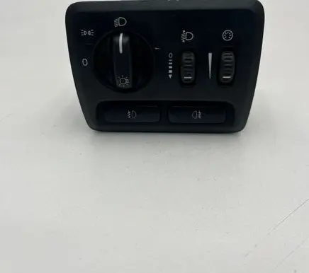 Volvo V70 Light switch 30739314