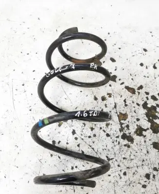 Volkswagen Golf VII Front coil spring