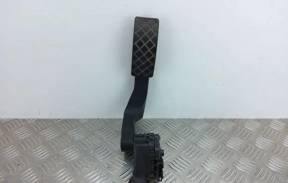 Audi A8 S8 D3 4E Accelerator throttle pedal 4E1723523B