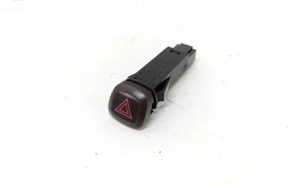 Volvo XC90 Hazard light switch 30739319 07W143