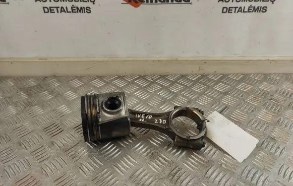 Iveco Daily 6th gen Piston with connecting rod