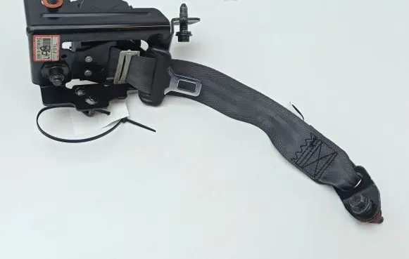 Hyundai i40 Rear seatbelt 898103Z000HZ