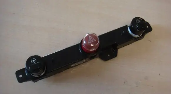 Fiat 500 Hazard light switch
