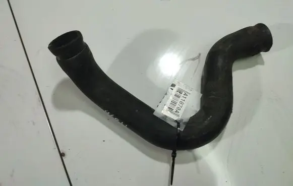 Volvo S60 Engine coolant pipe/hose 
