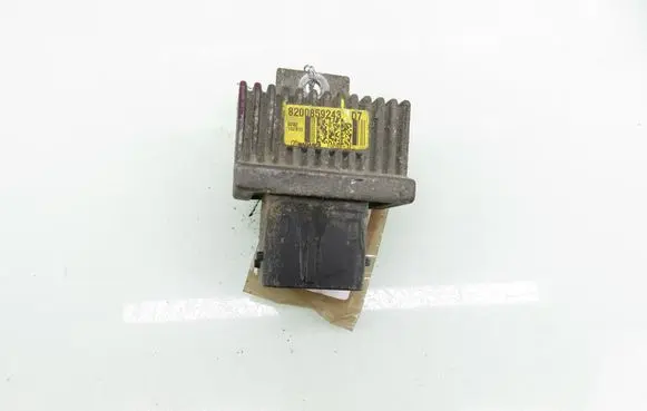 Renault Master III Glow plug pre-heat relay 8200859243