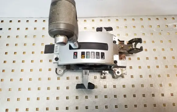 Hyundai Terracan Gear shifter/selector