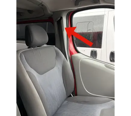 Opel Vivaro (B) pillar trim (top) 4838040 4838038