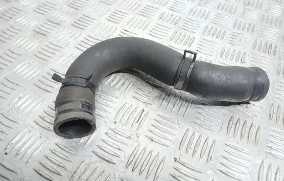 KIA Sorento Engine coolant pipe/hose