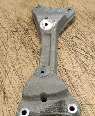 BMW 3 F30 F35 F31 Gearbox mounting bracket 2231679660703 22316796607 6796607