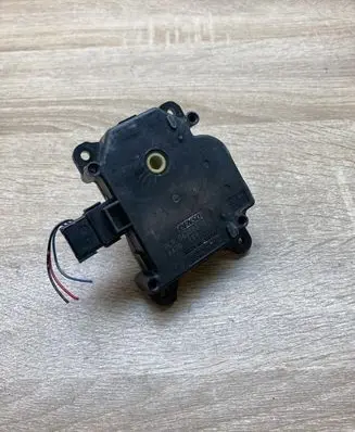 Toyota Prius (XW30) Air flap motor/actuator 0638000181