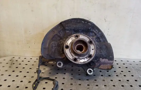 Volvo XC90 Front wheel hub 30794876