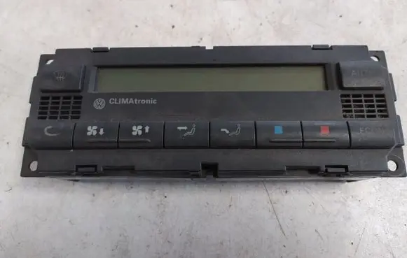 Volkswagen PASSAT B5.5 Climate control unit
