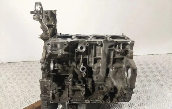Toyota Corolla Verso AR10 Engine block 1141009250