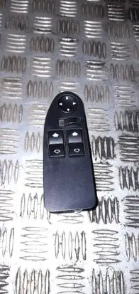 BMW 5 E39 Electric window control switch 8368967