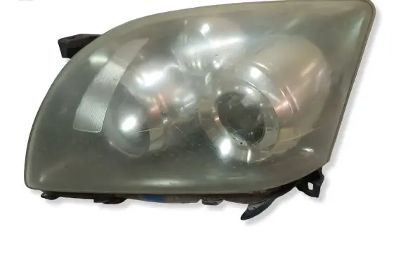 Toyota Avensis T250 Headlight/headlamp 35108