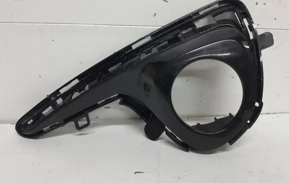 Toyota Yaris Front fog light trim/grill 520400D140 814820D340