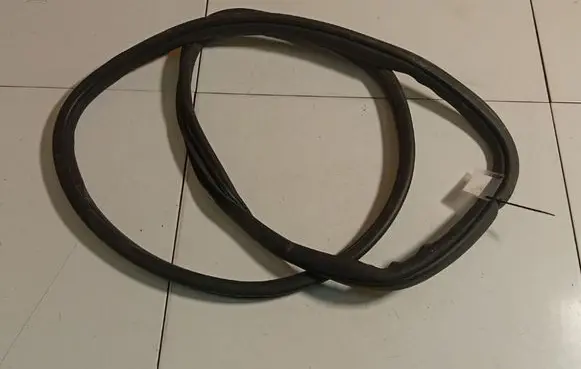 Jaguar X-Type Rubber seal rear door 