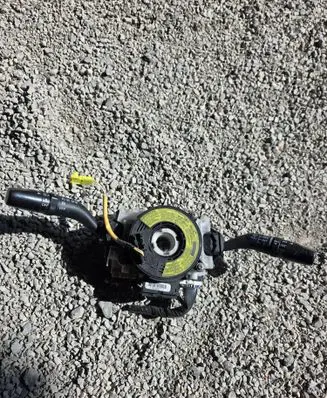 Mazda 626 Wiper turn signal indicator stalk/switch 17E184