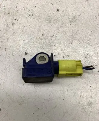 Mercedes-Benz E A207 Airbag deployment crash/impact sensor A2128204926 5WK43872