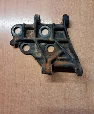 Mercedes-Benz W123 Generator/alternator bracket 1151550735