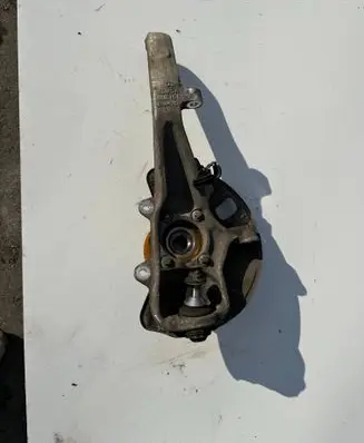 Mercedes-Benz GLE (W166 - C292) Front wheel hub 16609