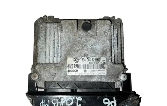 Volkswagen PASSAT B6 Engine control unit/module 03G906021NK 1039S17241 0281013440