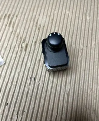 Suzuki Swift I Wing mirror control module 62J003654T