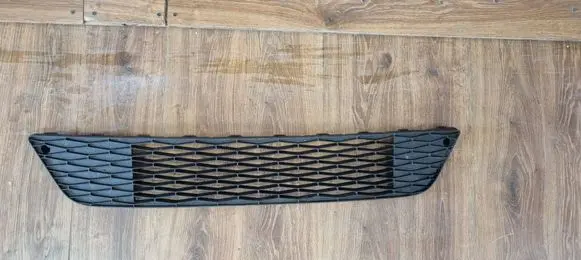 Seat Leon (5F) Front grill 5F0853667F