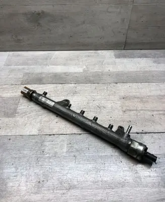 Fuel main line pipe