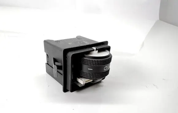 Audi A6 S6 C6 4F Headlight level height control switch 4F0941301A