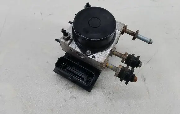 Skoda Fabia Mk2 (5J) ABS Pump