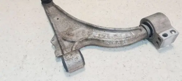 Front lower control arm/wishbone