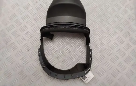 Steering wheel column trim