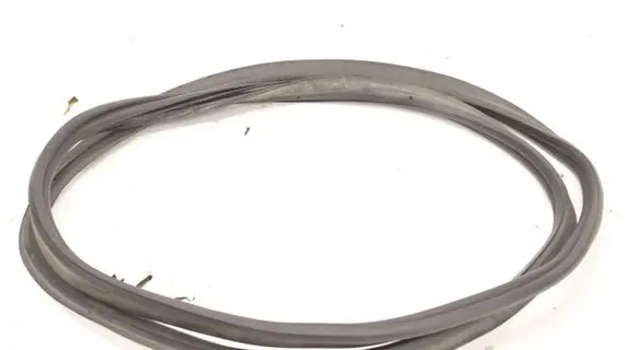 Volkswagen Polo VI Seal rubber (tailgate) 2G6827705