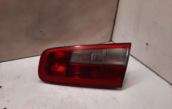 Renault Laguna II Tailgate rear/tail lights 8200002476