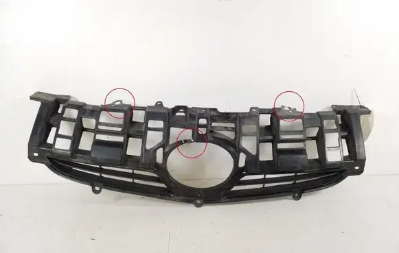 Toyota Prius (XW30) Front grill 53111-47020