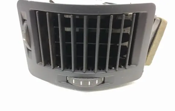 Skoda Octavia Mk2 (1Z) Dashboard side air vent grill/cover trim 1Z0819701A