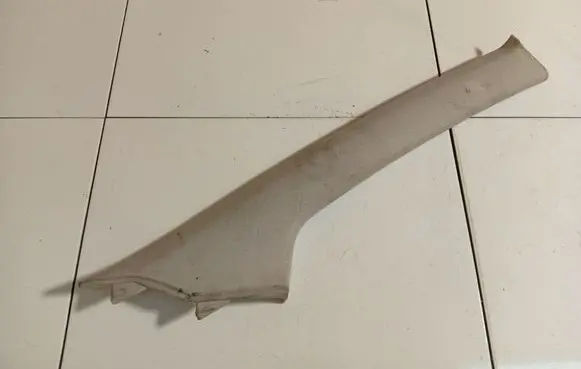 Toyota Corolla Verso AR10 (C) pillar trim 622110F010
