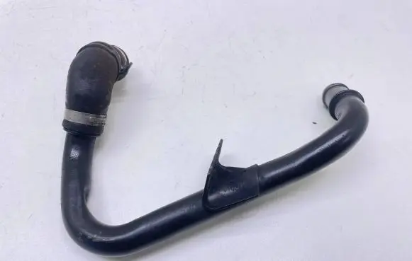 Audi A6 S6 C6 4F Breather/breather pipe/hose 057103493A