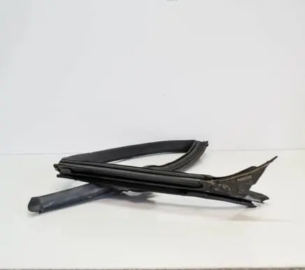 Audi A7 S7 4G Rubber seal rear door 4G8845696