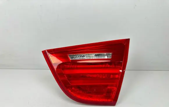 BMW 3 E90 E91 Tailgate rear/tail lights 7154156