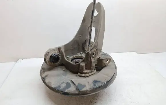 BMW X5 E53 Rear wheel hub spindle/knuckle 